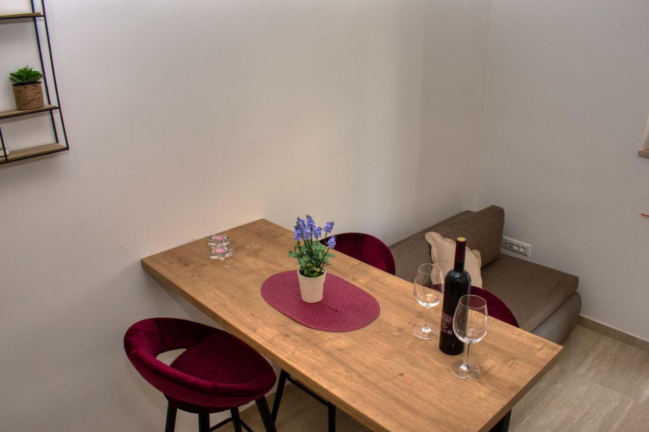 Apartman Ante Sukošan Eksteriør bilde