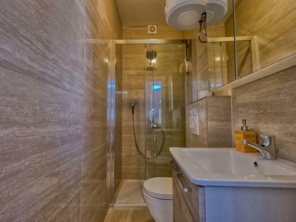 Apartman Ante Sukošan Eksteriør bilde